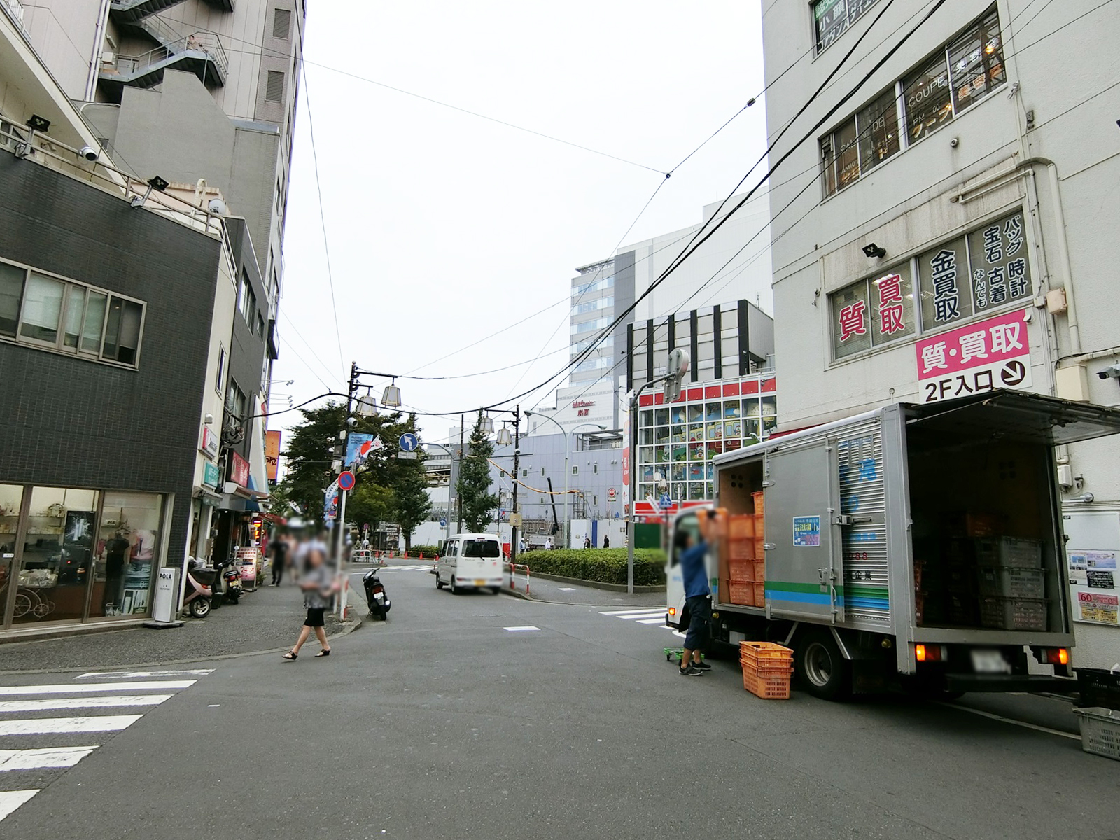 第一叶ビル前面の通り