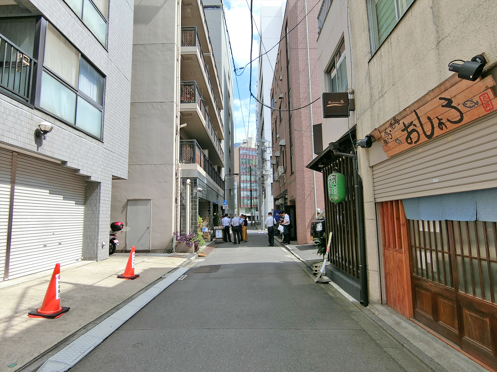 ハーモニ会館前面の通り