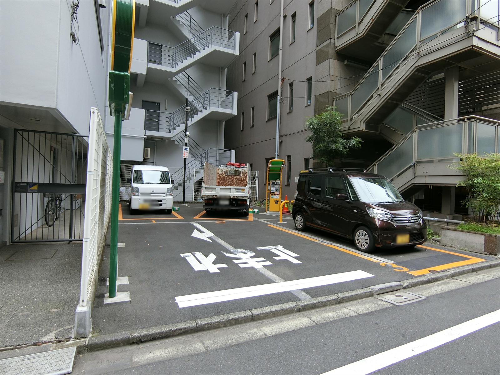 近くのコインパーキング