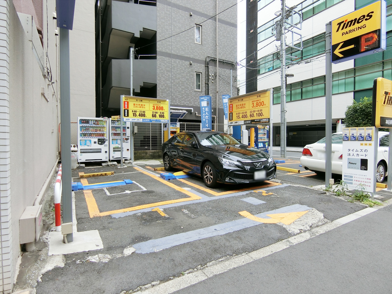 隣のコインパーキング