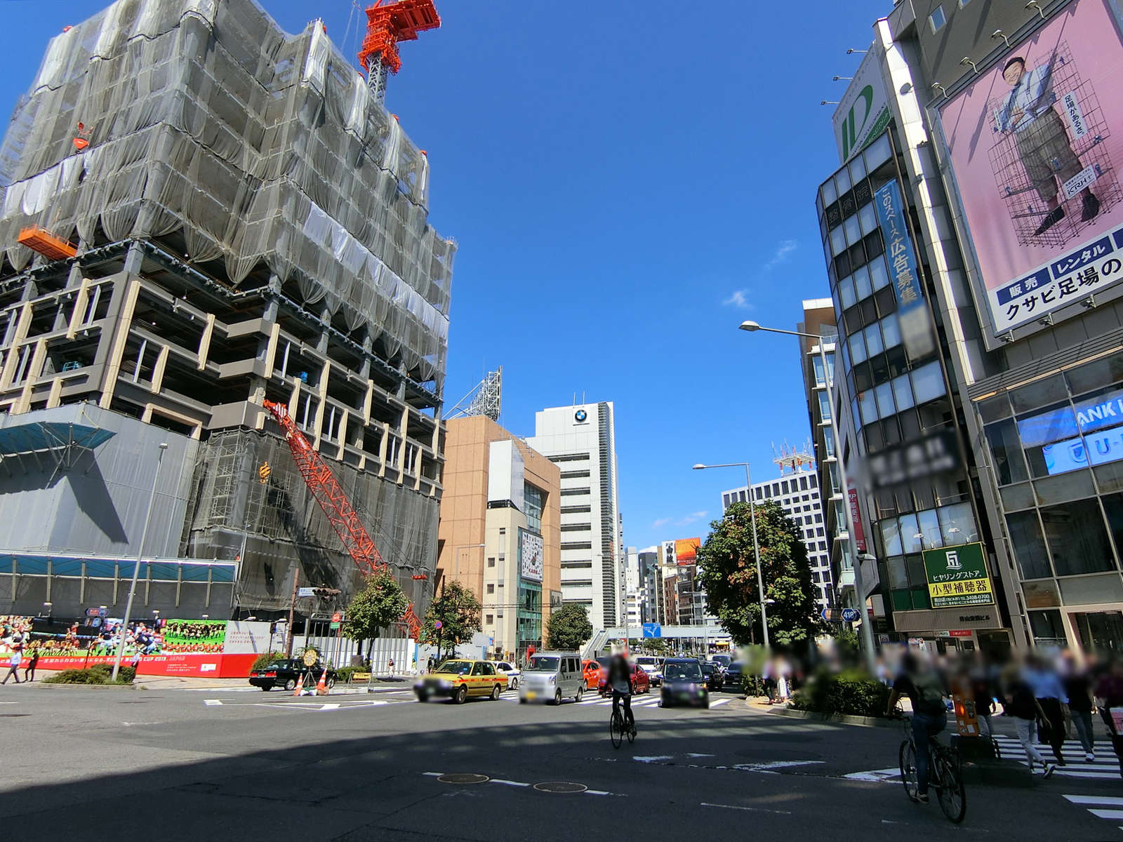 付近の青山通り