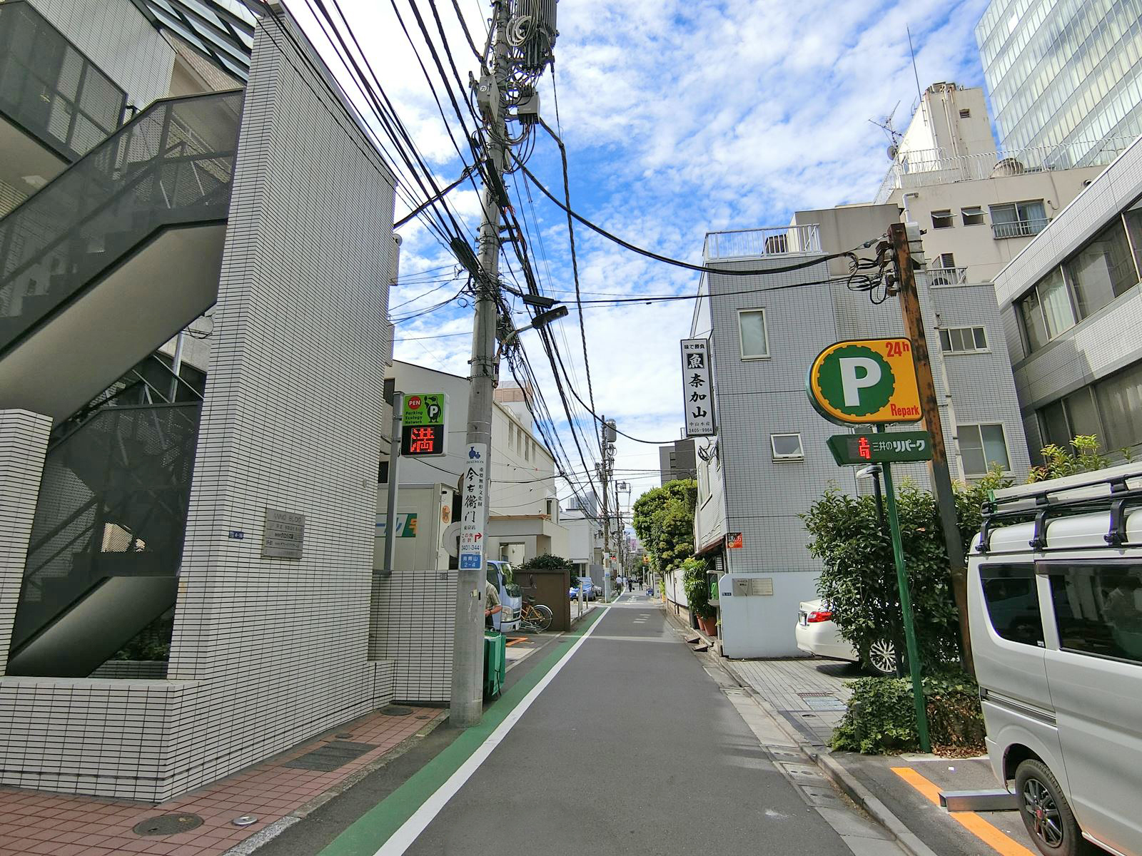 周辺は閑静なエリア