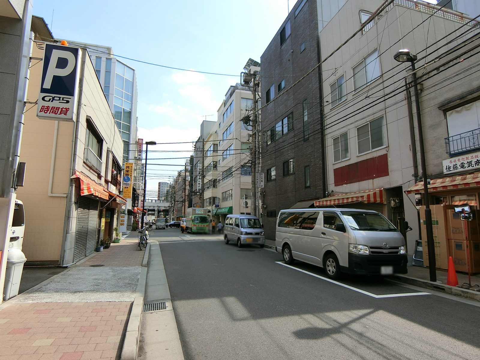 パンセ秋葉原前面の通り