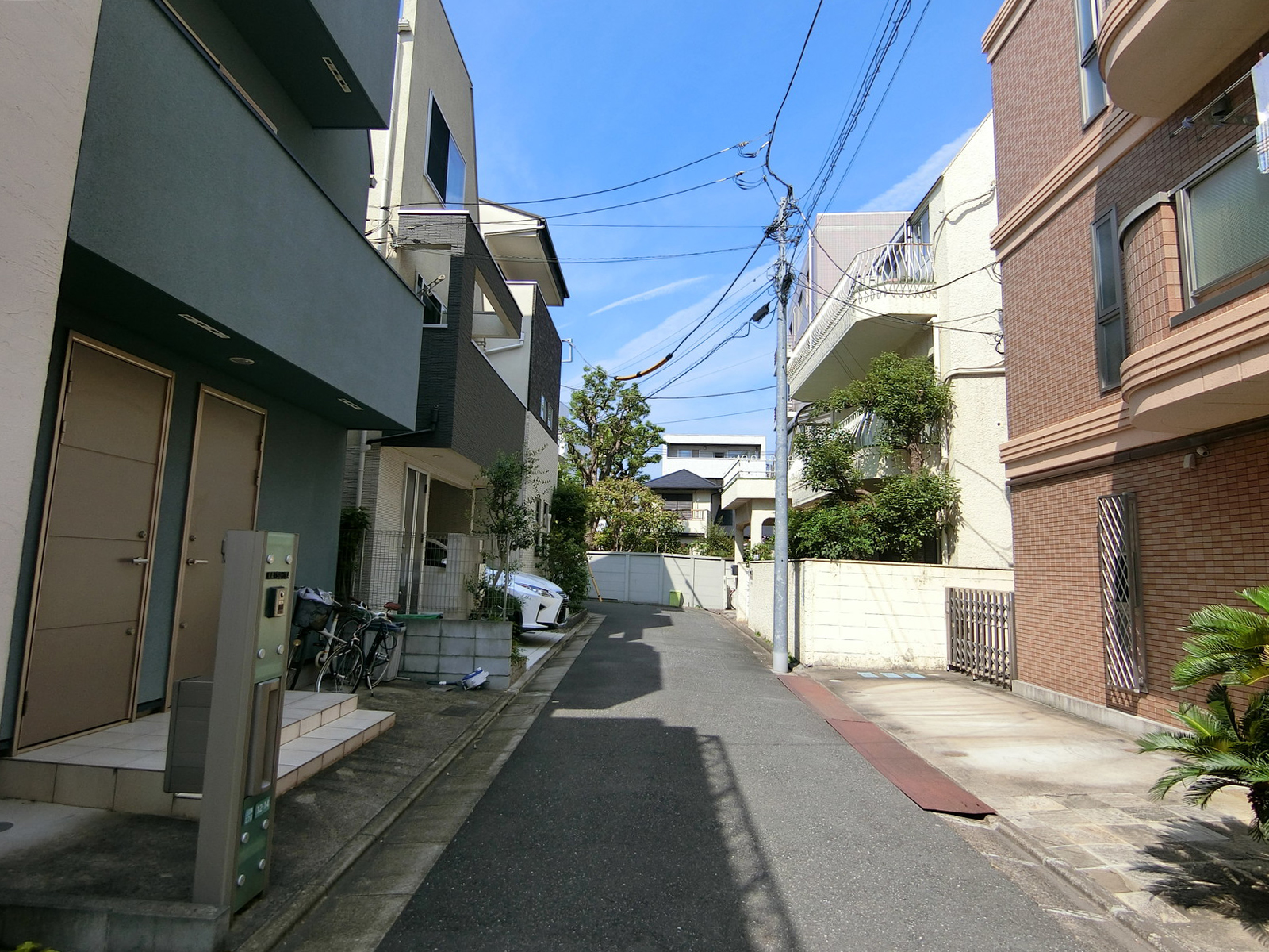 田村ビル前面の通り