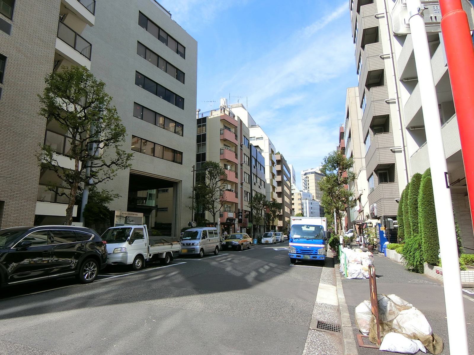 NSビル前面の錦華通り