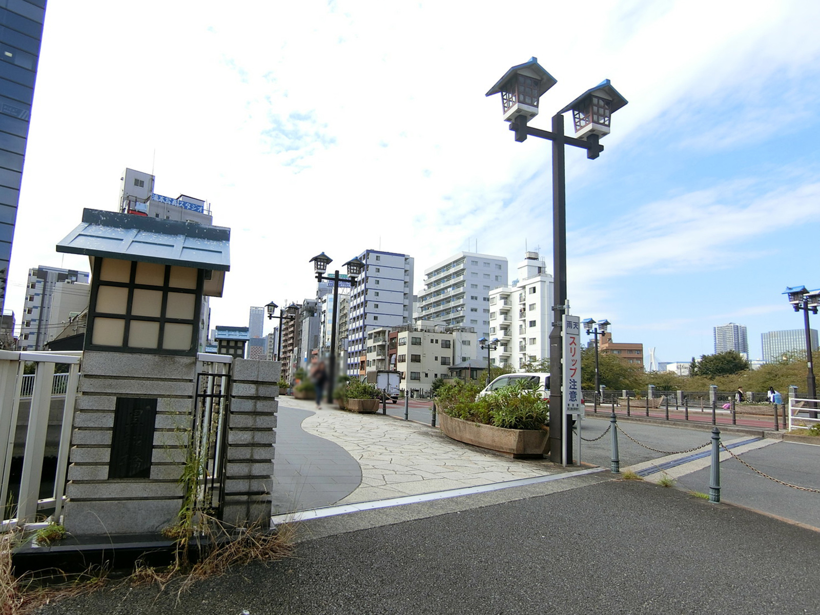 付近の黒船橋