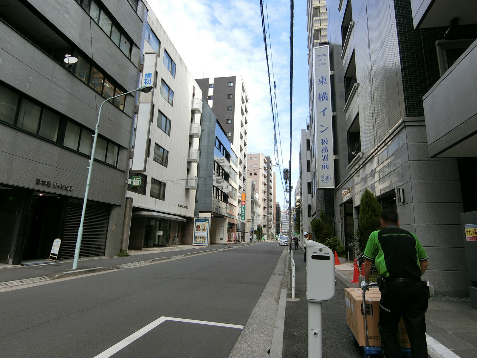日本橋N&Kビル前面の通り