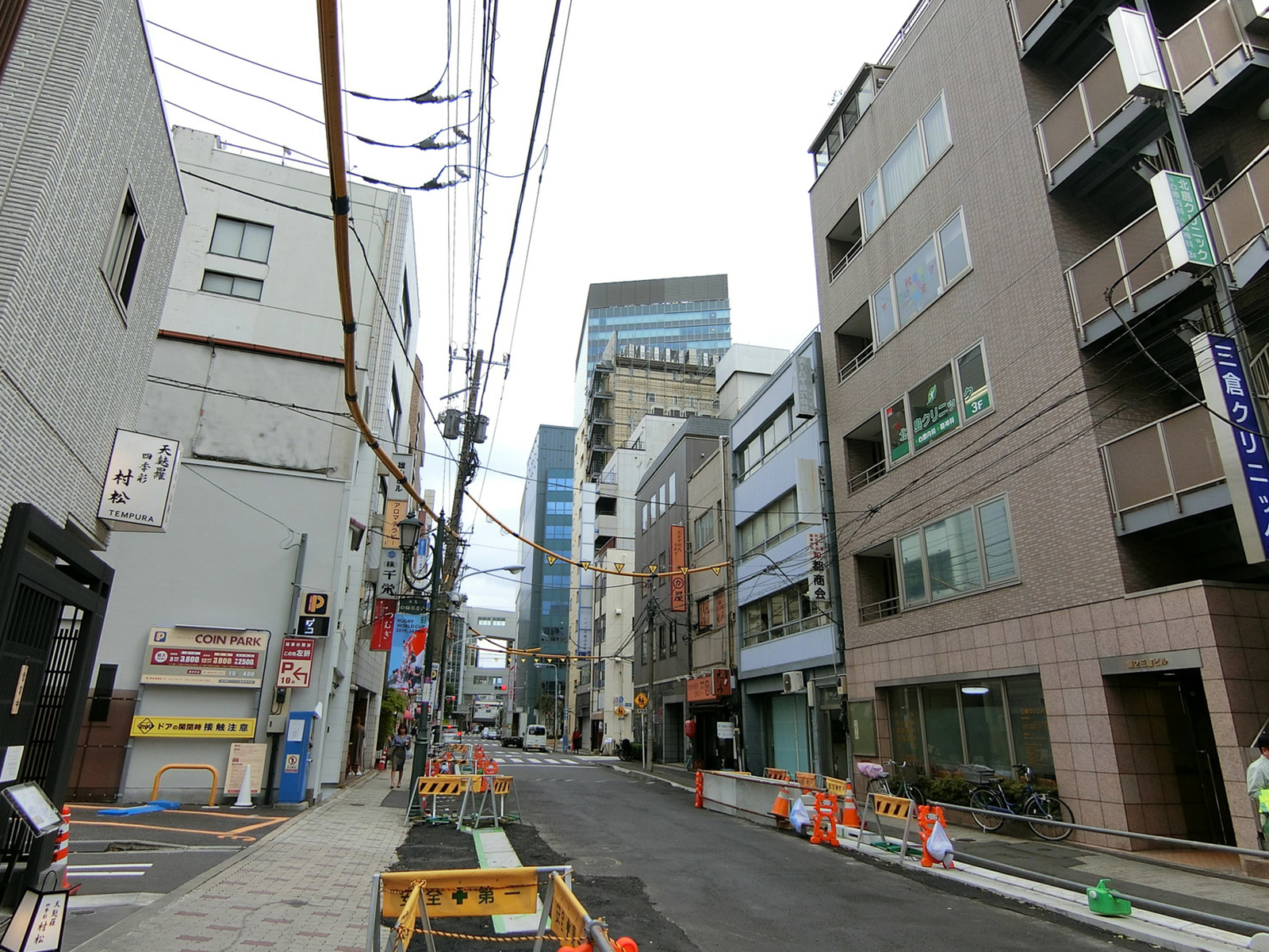 全豆ビル前面の通り