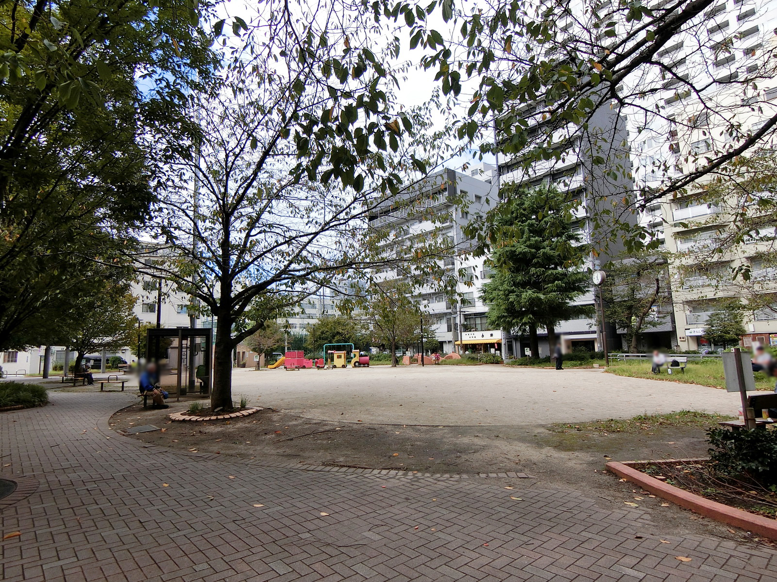 徒歩3分の江東橋公園