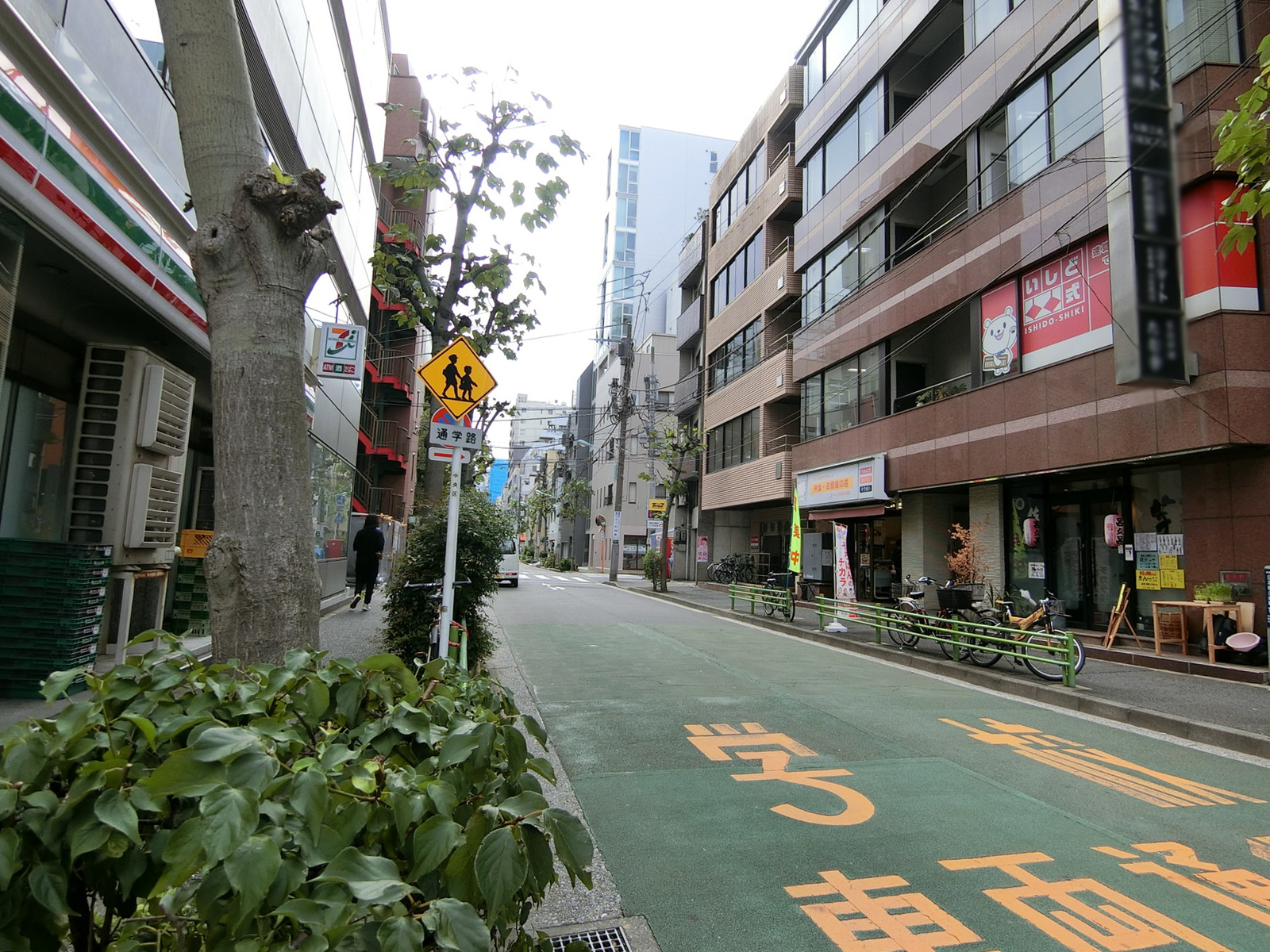 CITY PRIME 日本橋前面の通り