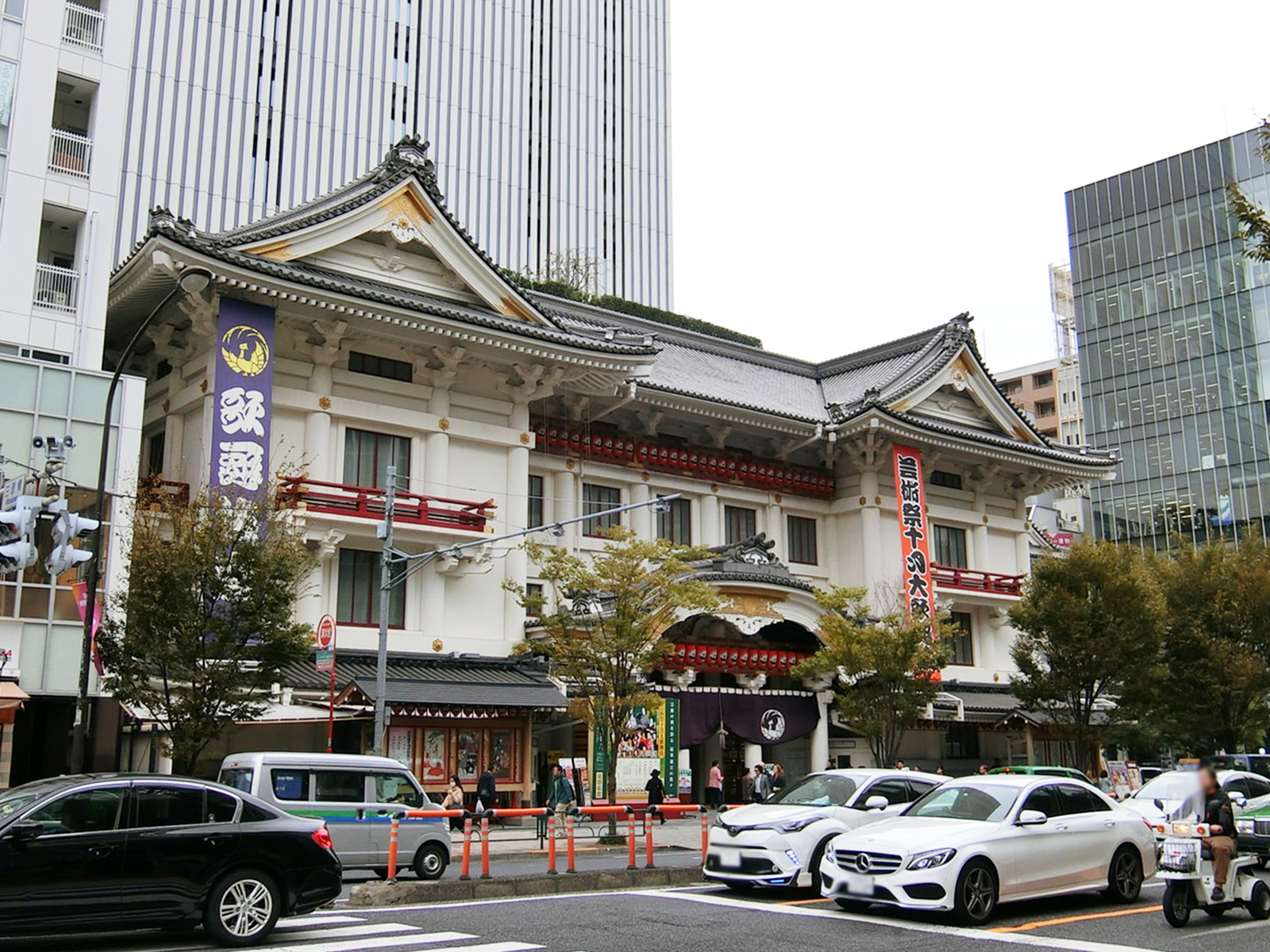 徒歩2分の歌舞伎座