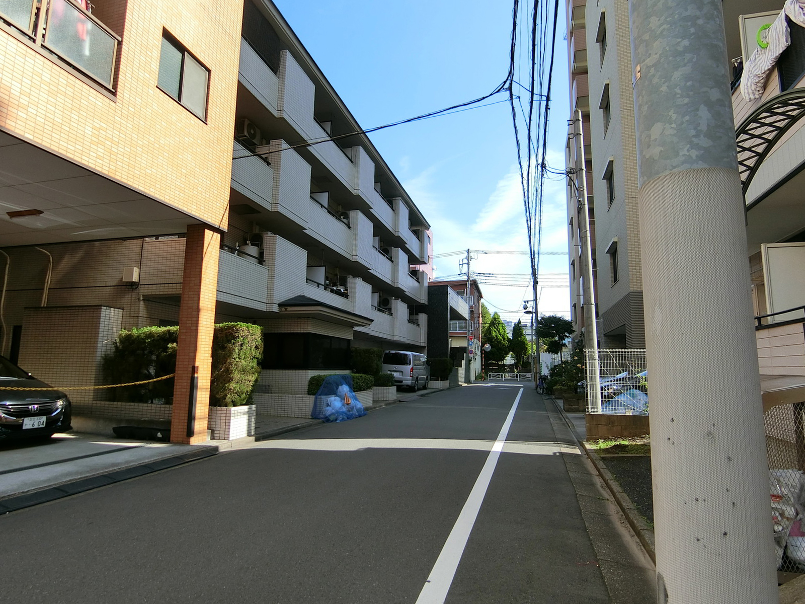 シティーイン富岡前面の通り