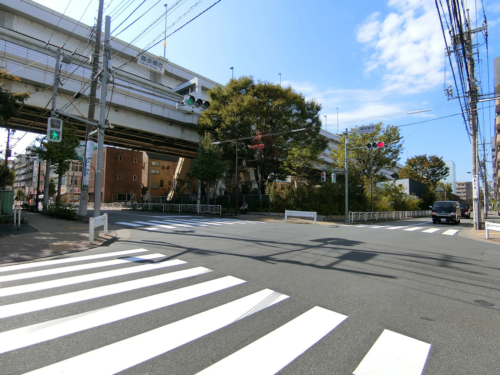 周辺の街の様子