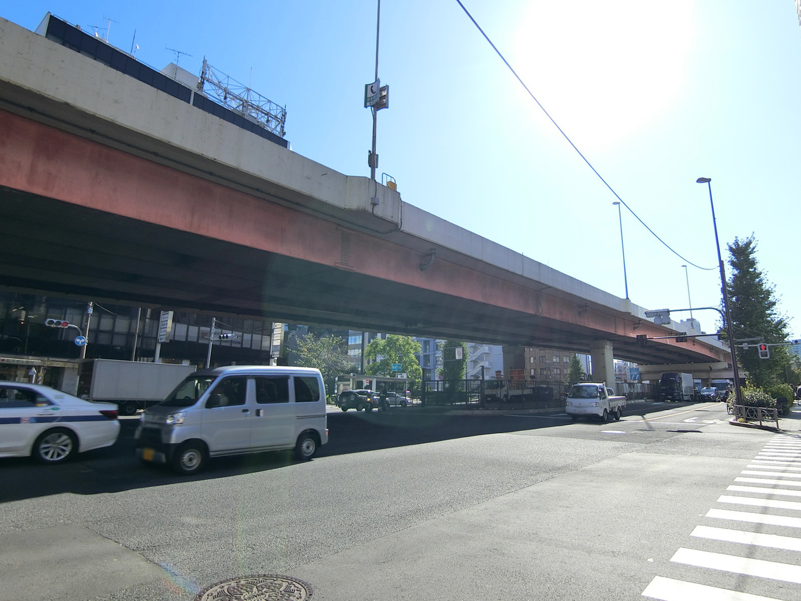 近くの昭和通り