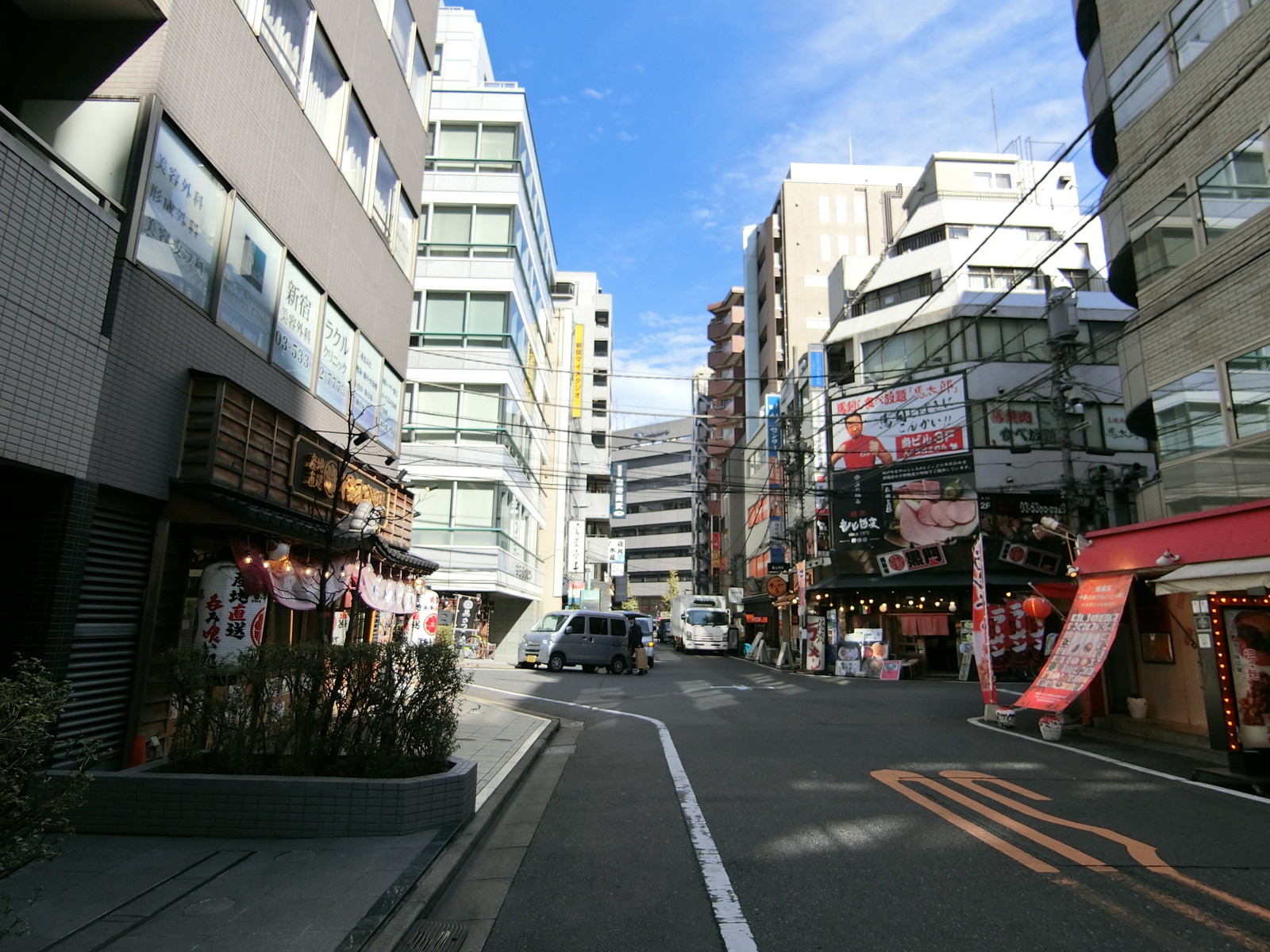 第二伊藤ビル前面の通り