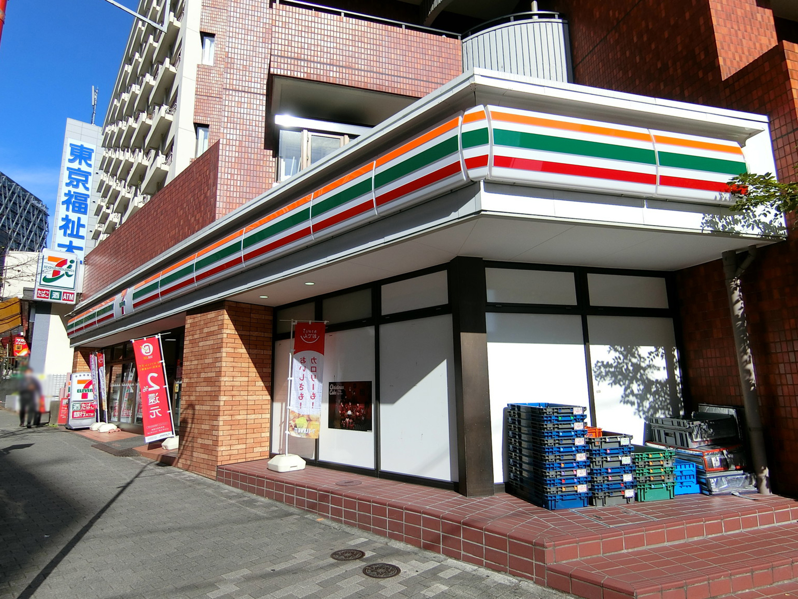 並びのセブンイレブン