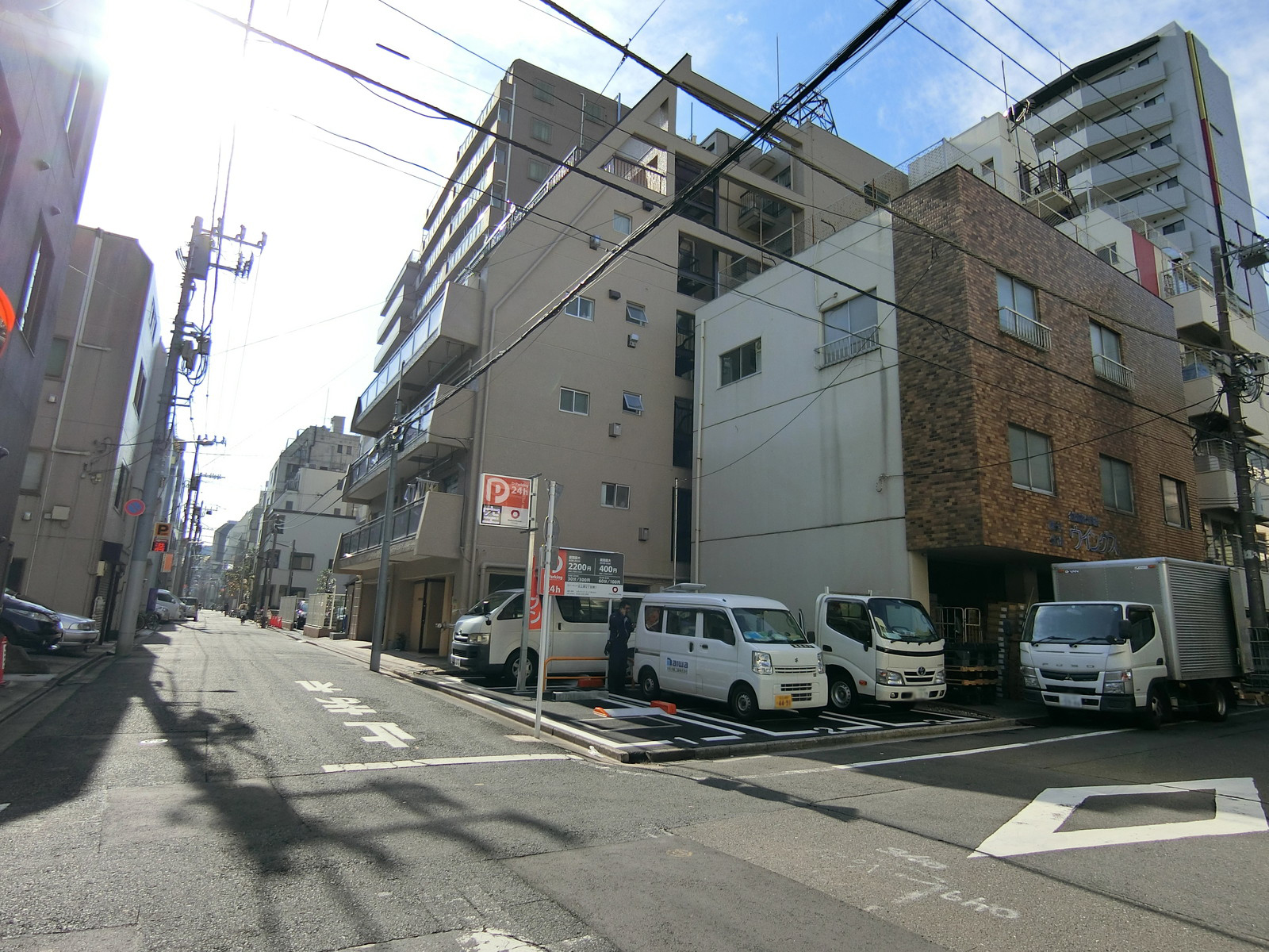 周辺は住宅街