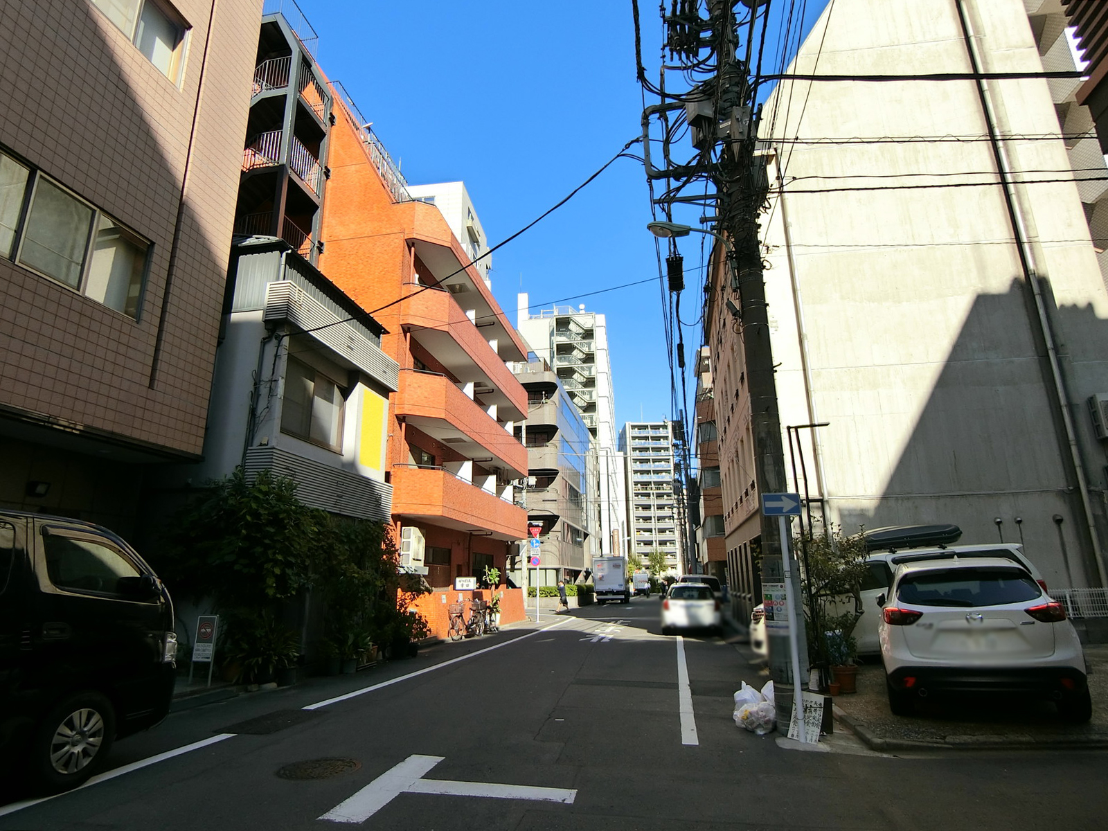 SAテンハウス前面の通り