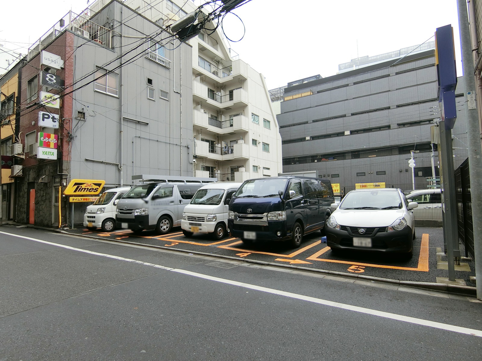 近くのコインパーキング