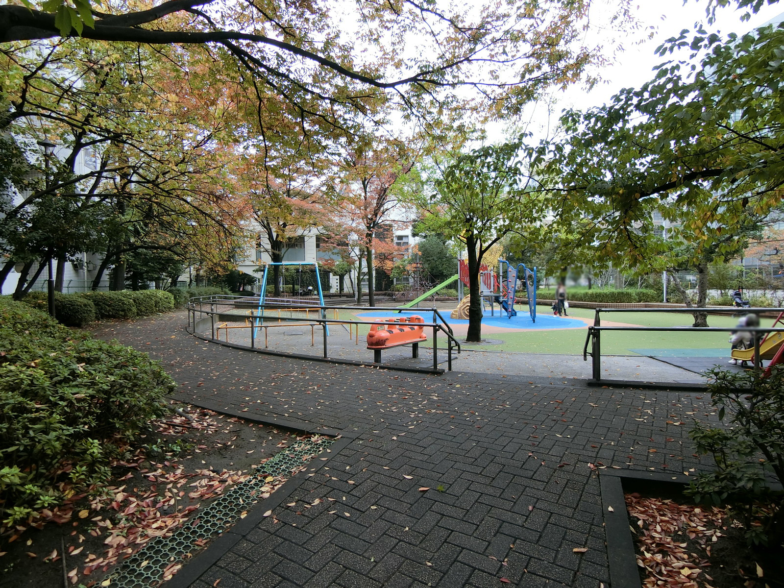 付近の蛎殻町公園