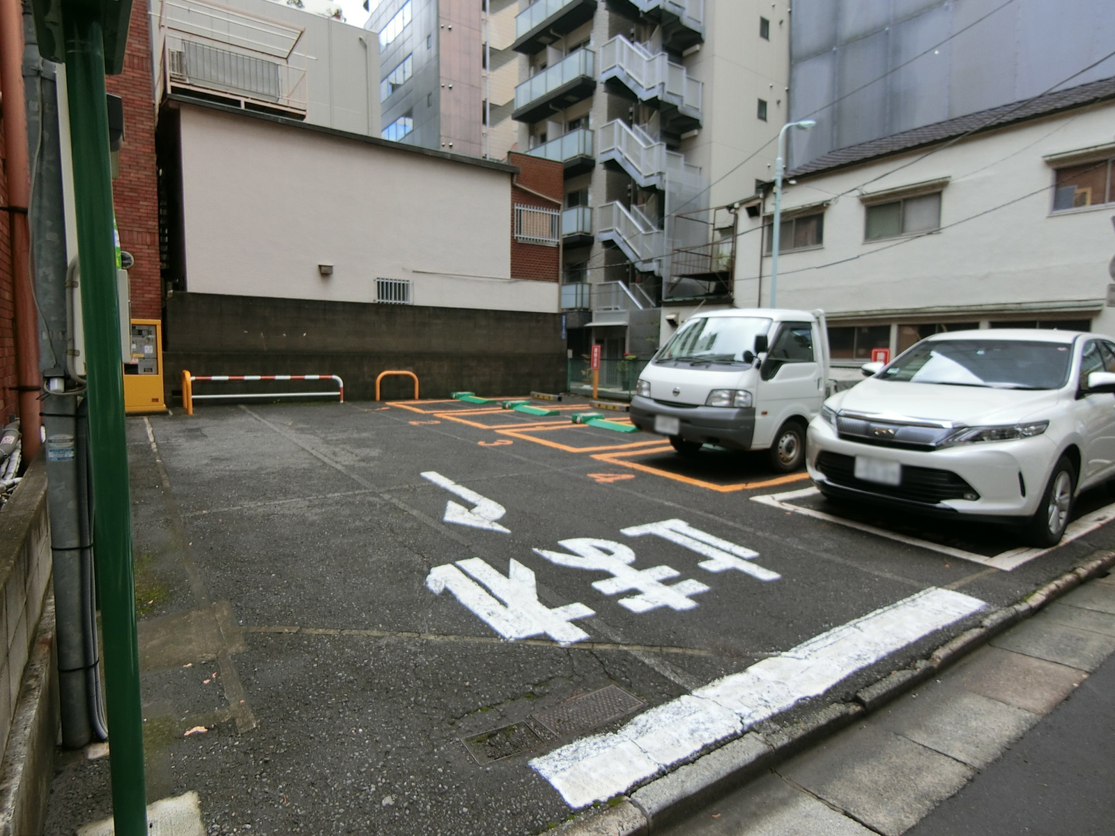 付近のコインパーキング