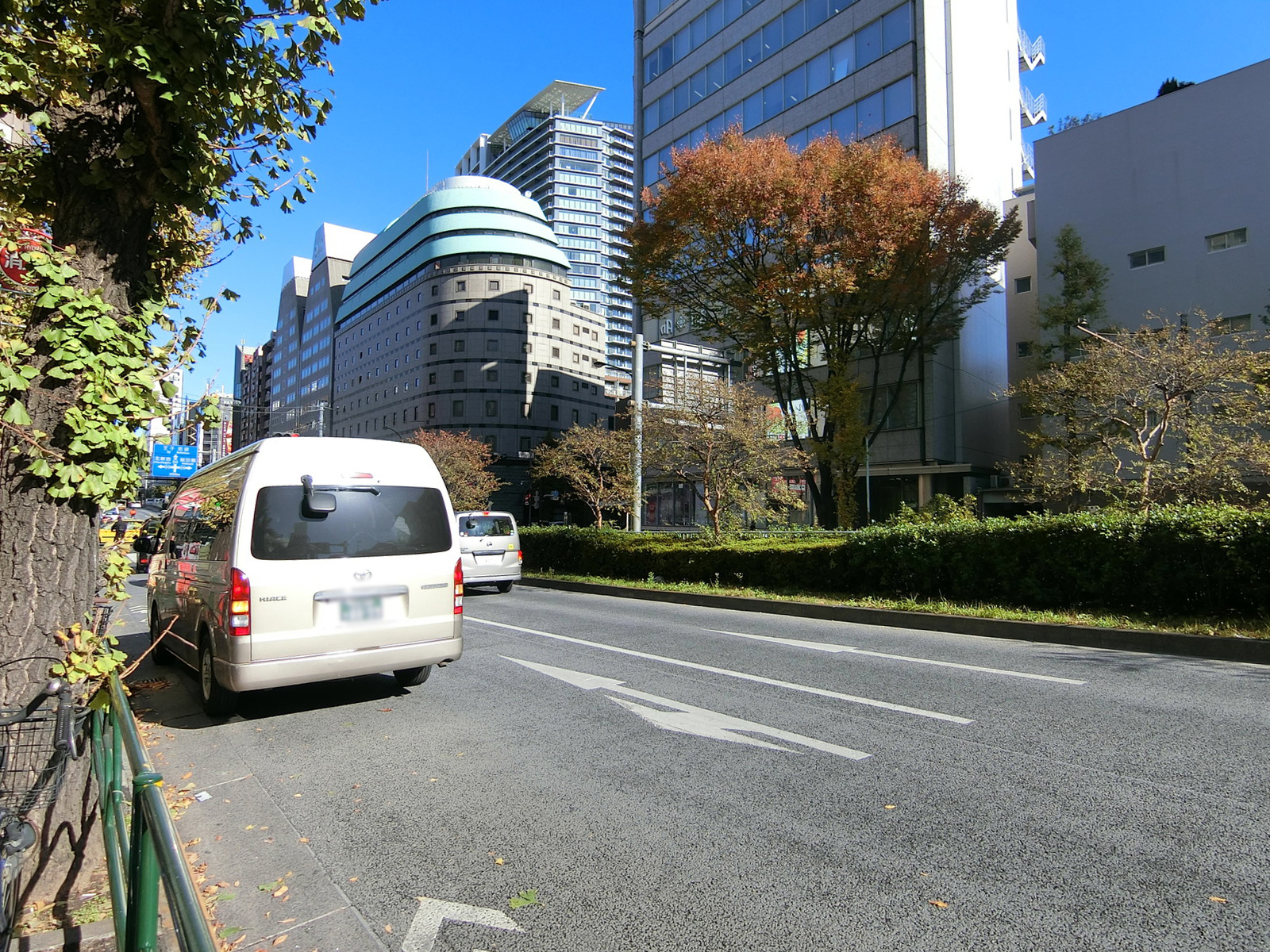 SHINJUKU5-1前面の明治通り