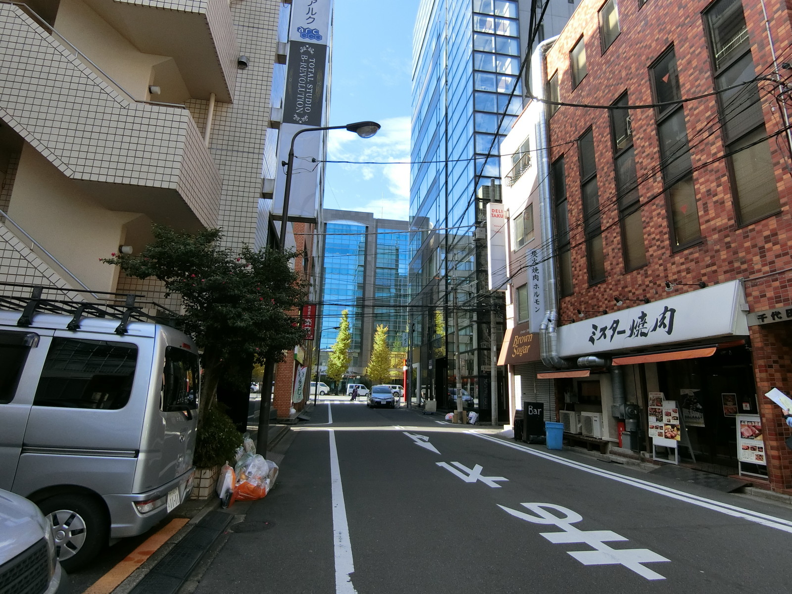 千代田ビル前面の通り