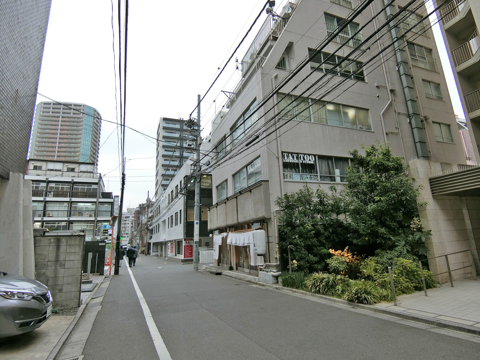 周辺は閑静なエリア