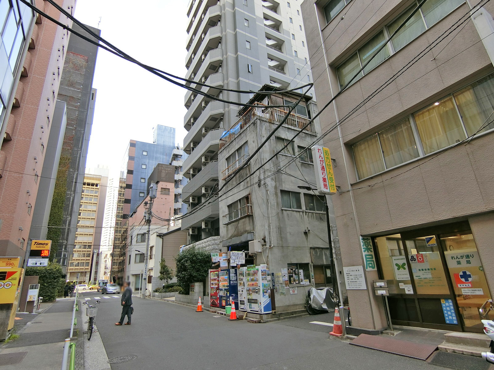 周辺は閑静なエリア