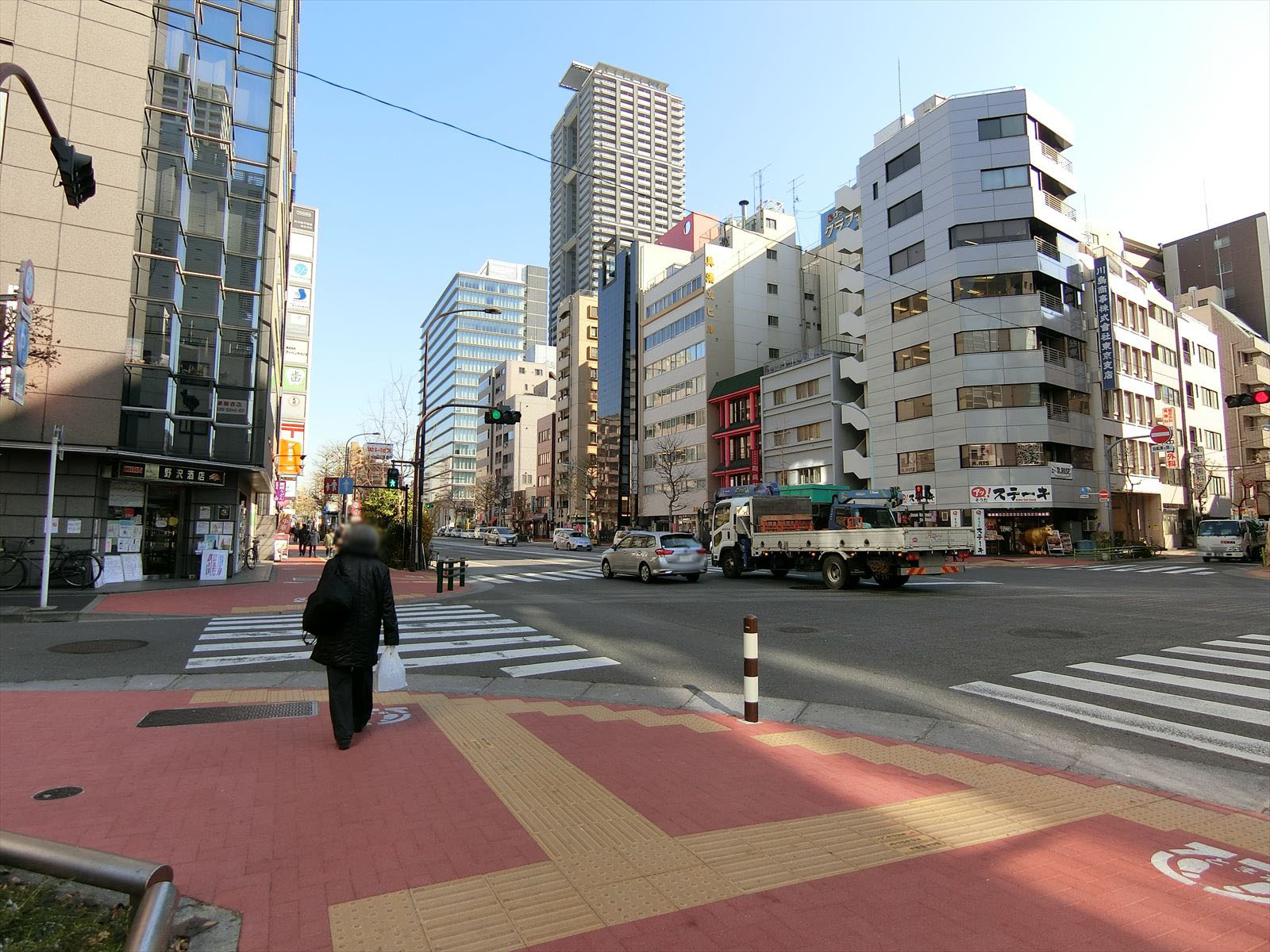 水天宮前交差点の近く