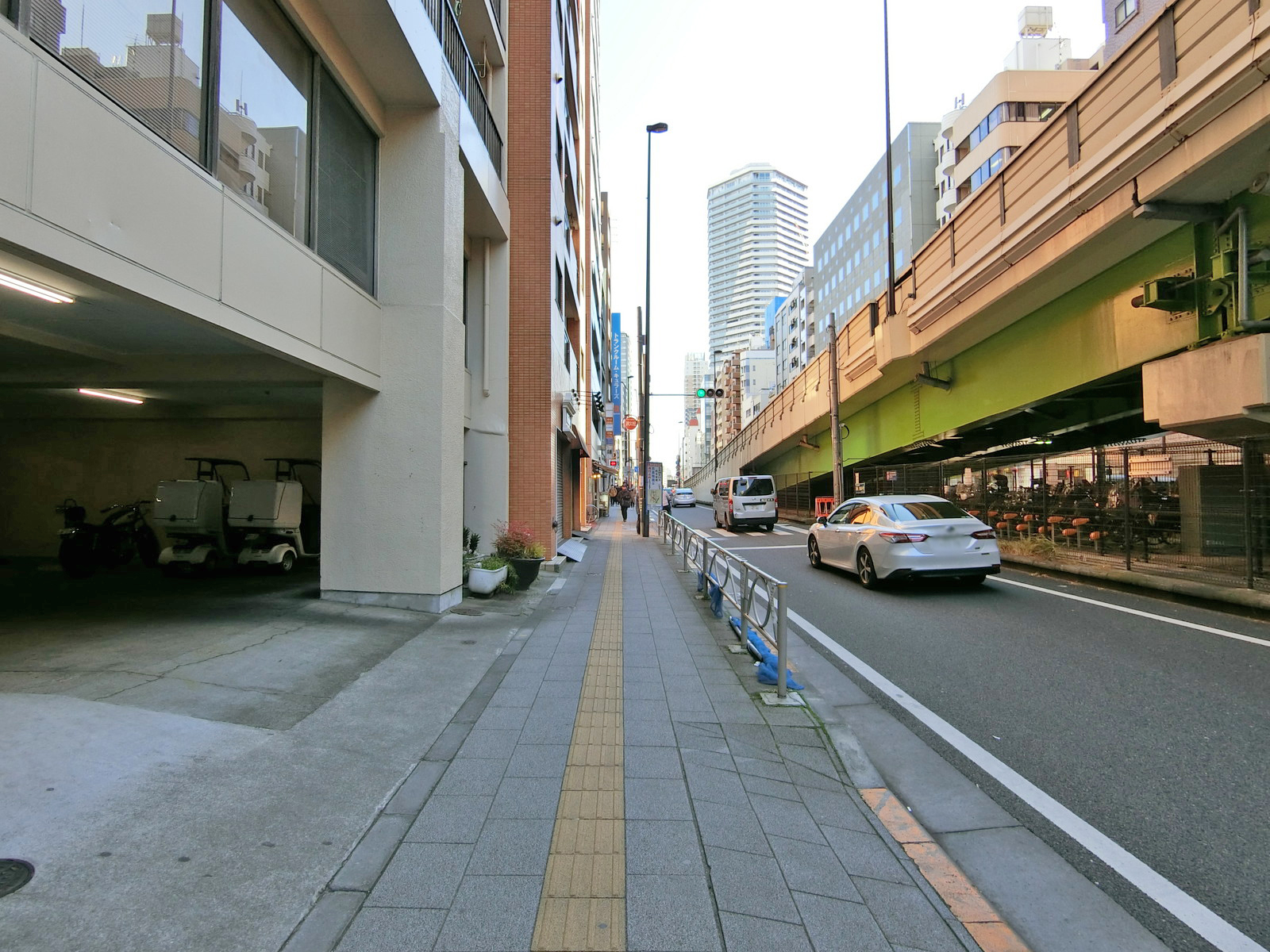 池袋パークハイツ前面の通り