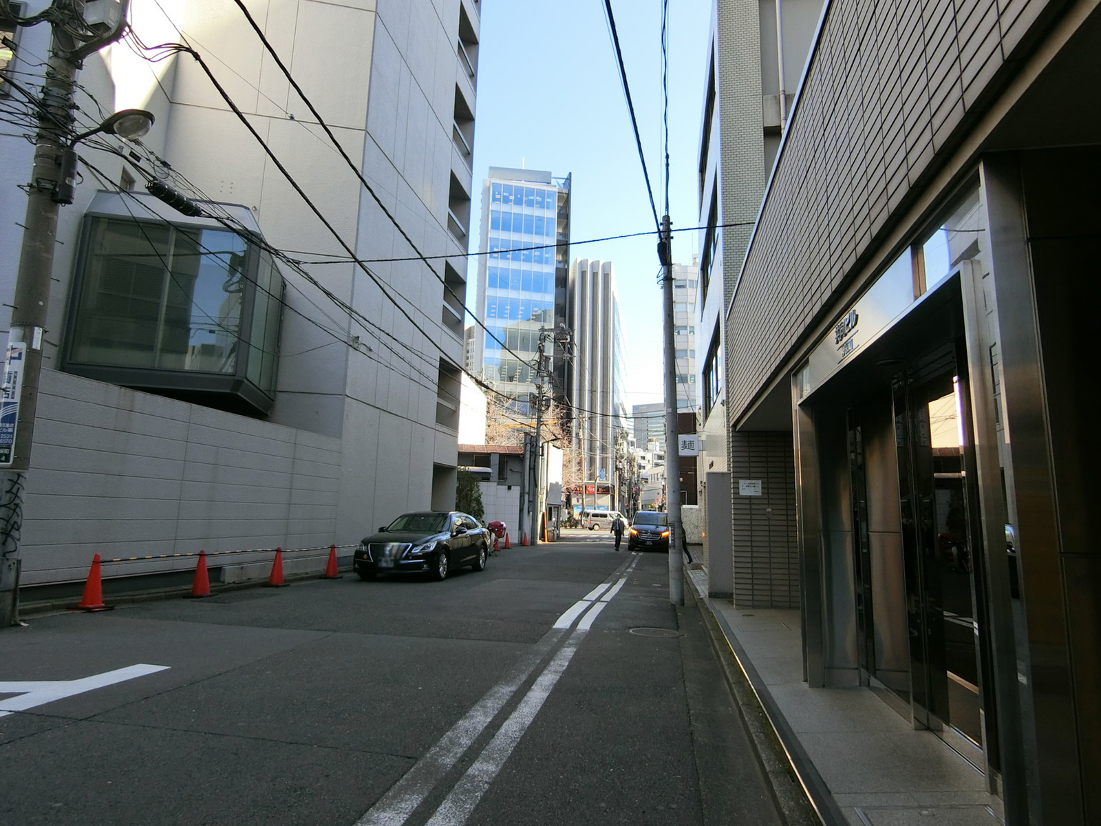 SP神保町ビル前面の通り