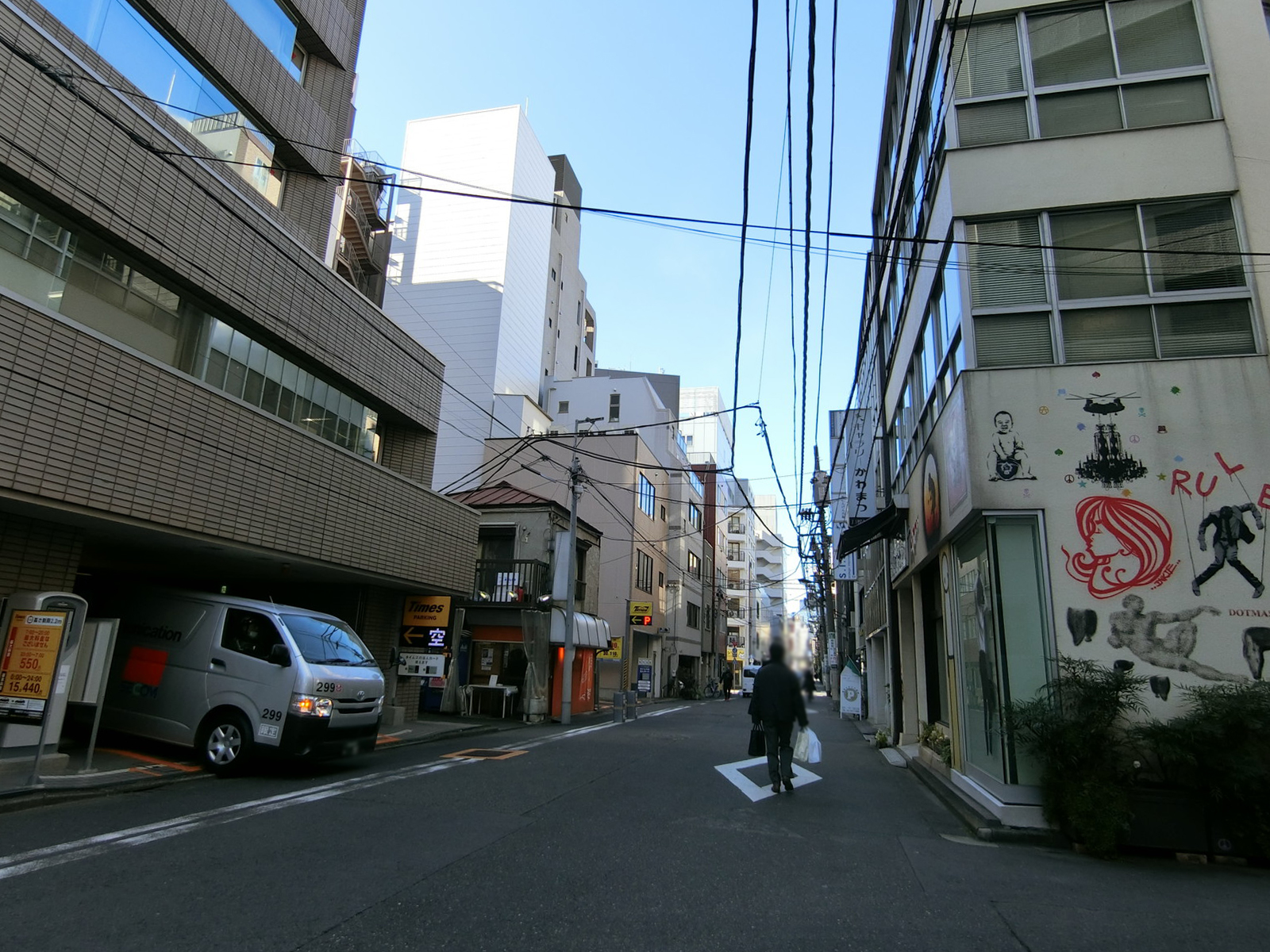 サンエスビル前面の通り