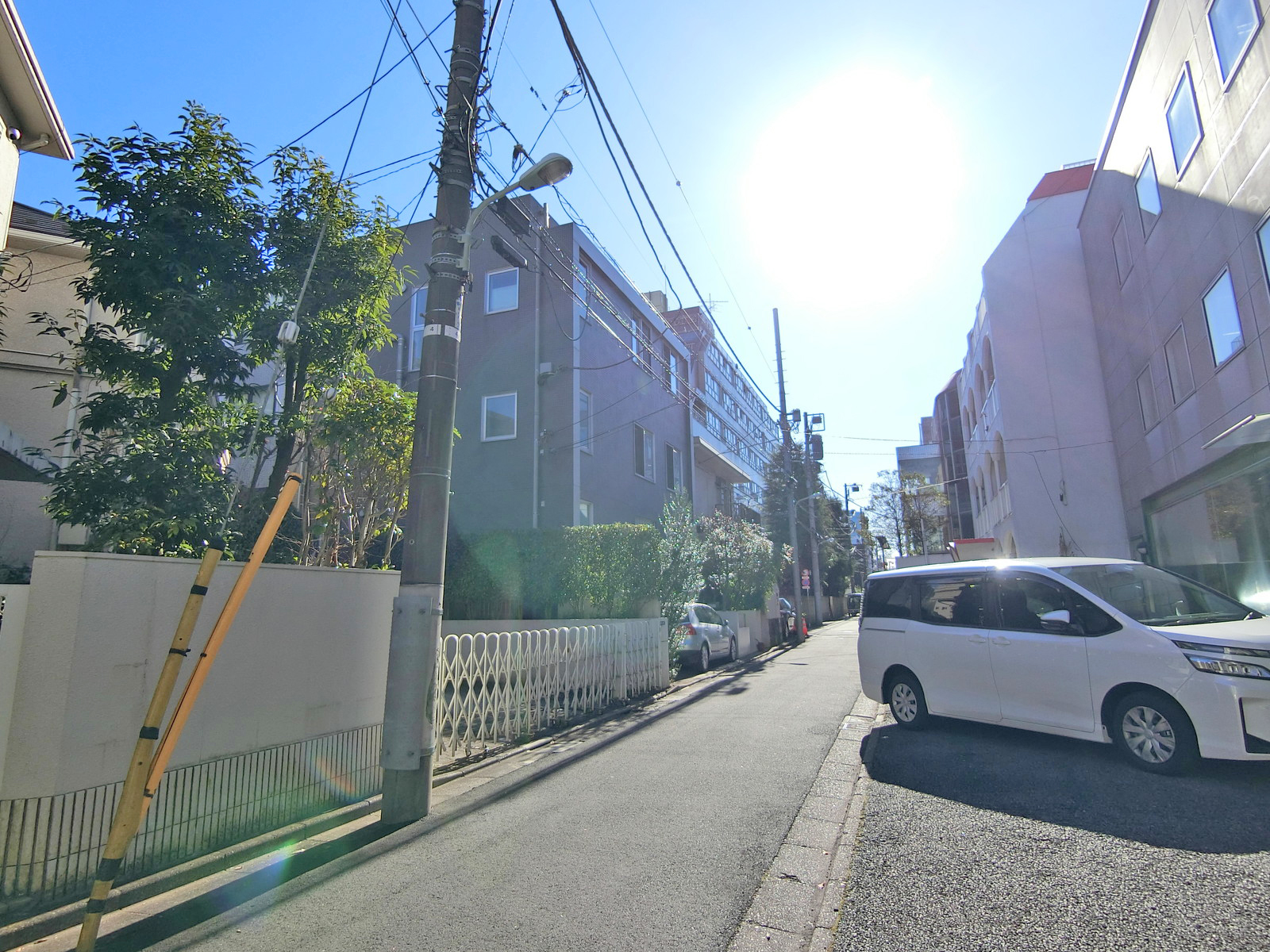 周辺は閑静なエリア