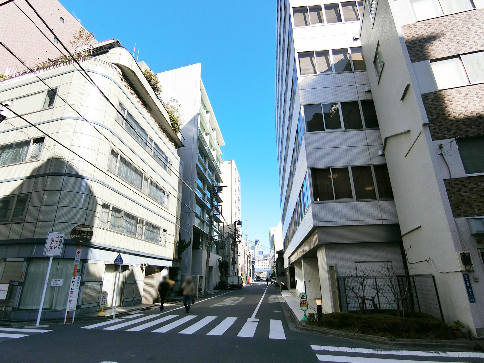 セイワ東日本橋ビル前面の通り