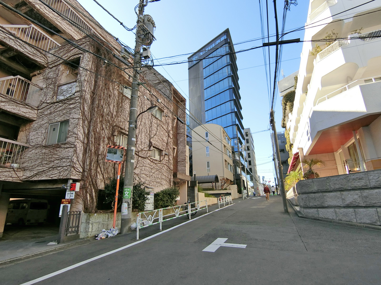 周辺は落ち着いた雰囲気のエリア