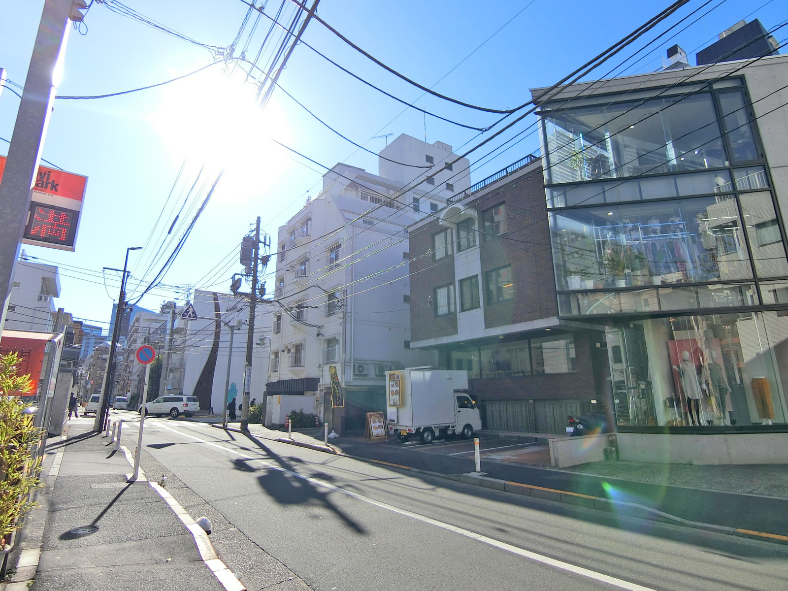 周辺は落ち着いた雰囲気のエリア