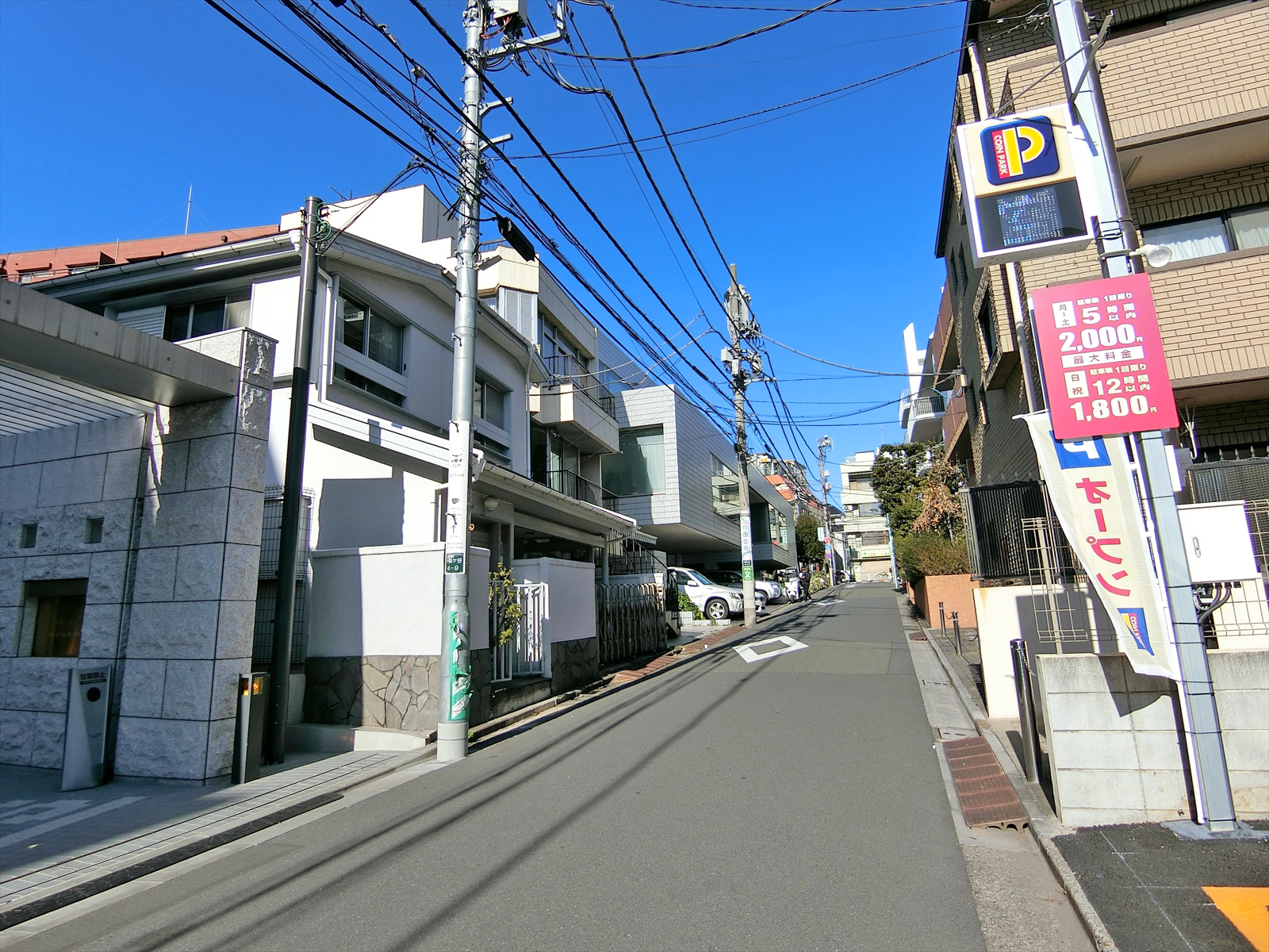 周辺は閑静なエリア