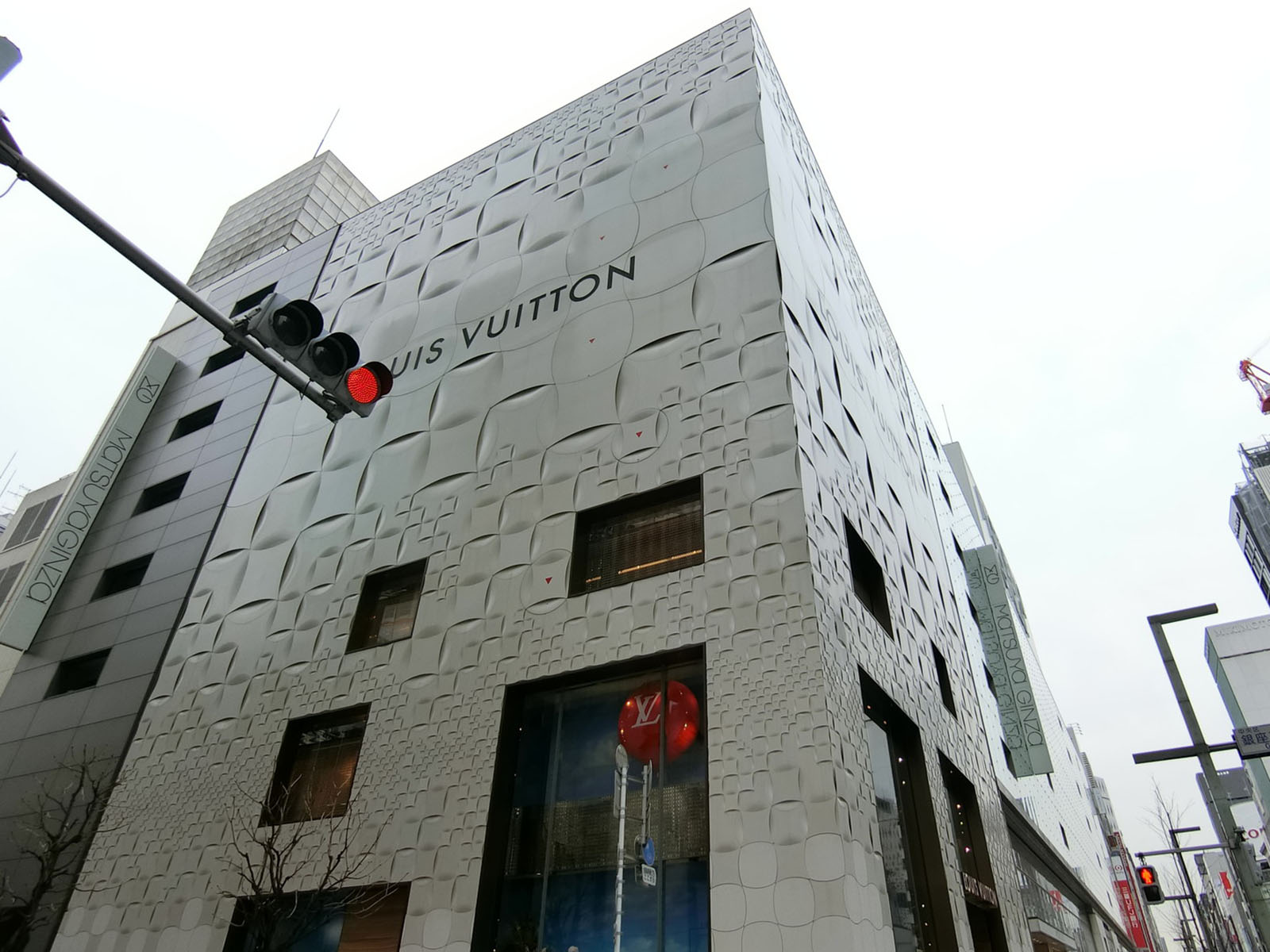 付近の松屋銀座