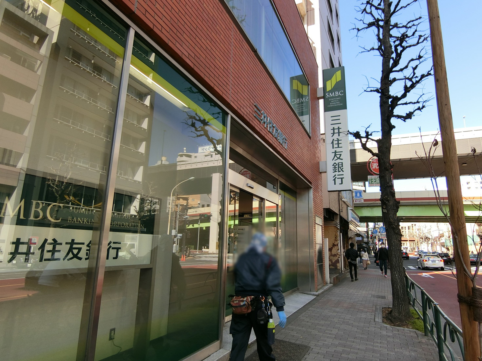 徒歩1分の三井住友銀行 麻布支店