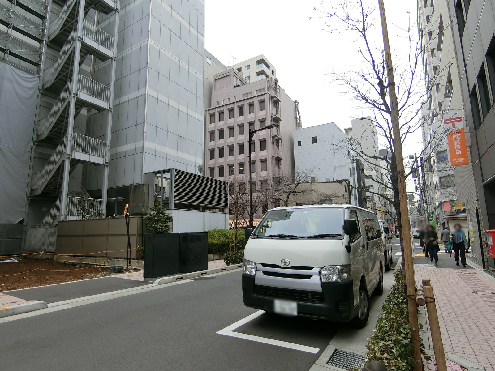 松田ビル前面の通り