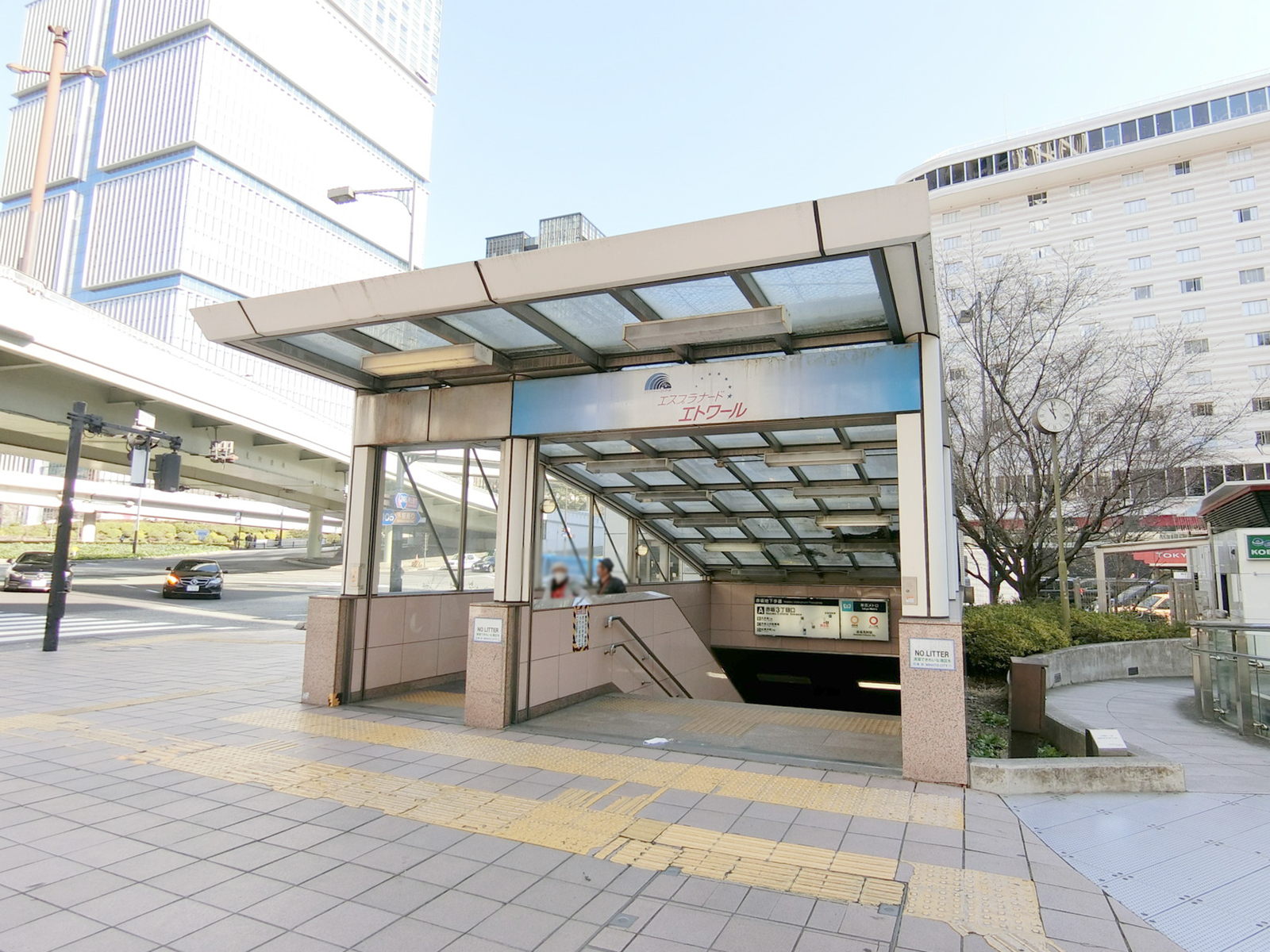 最寄りの「赤坂見附駅」
