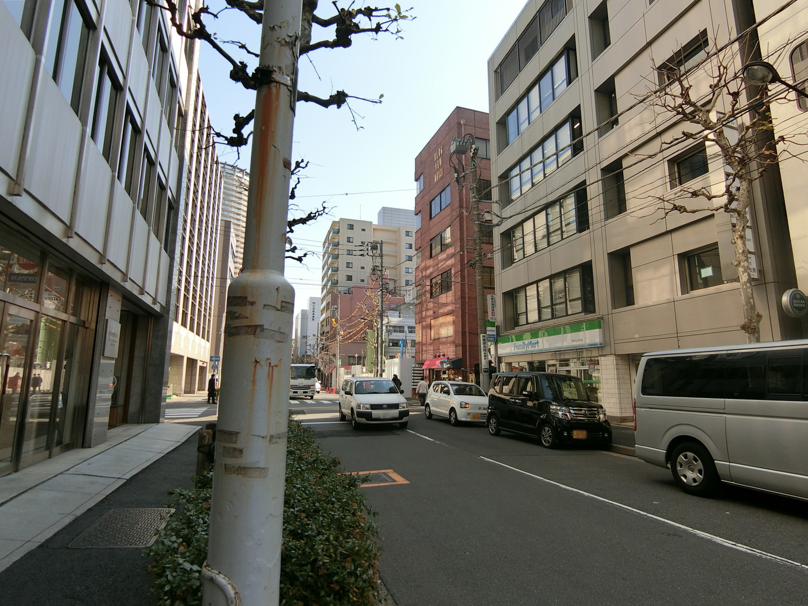邦洋秋葉原ビル前面の通り