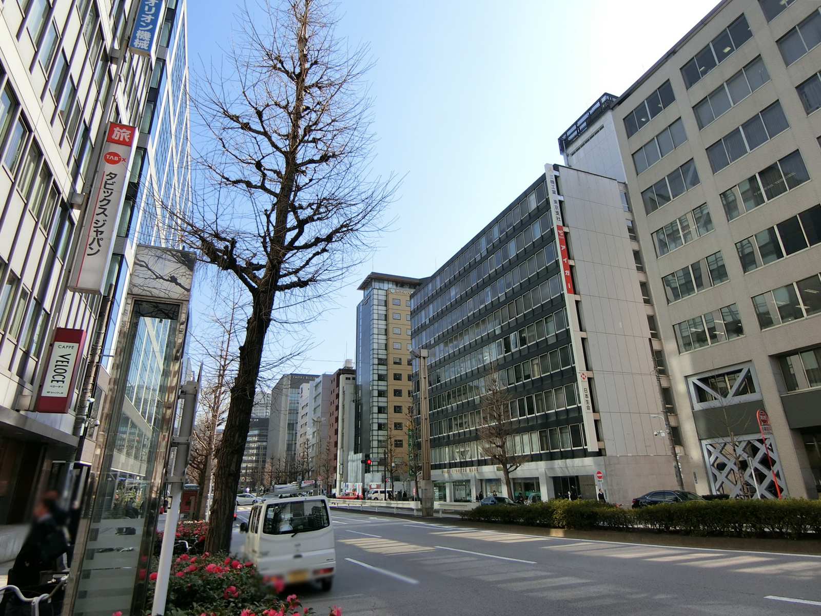 付近の八重洲通り