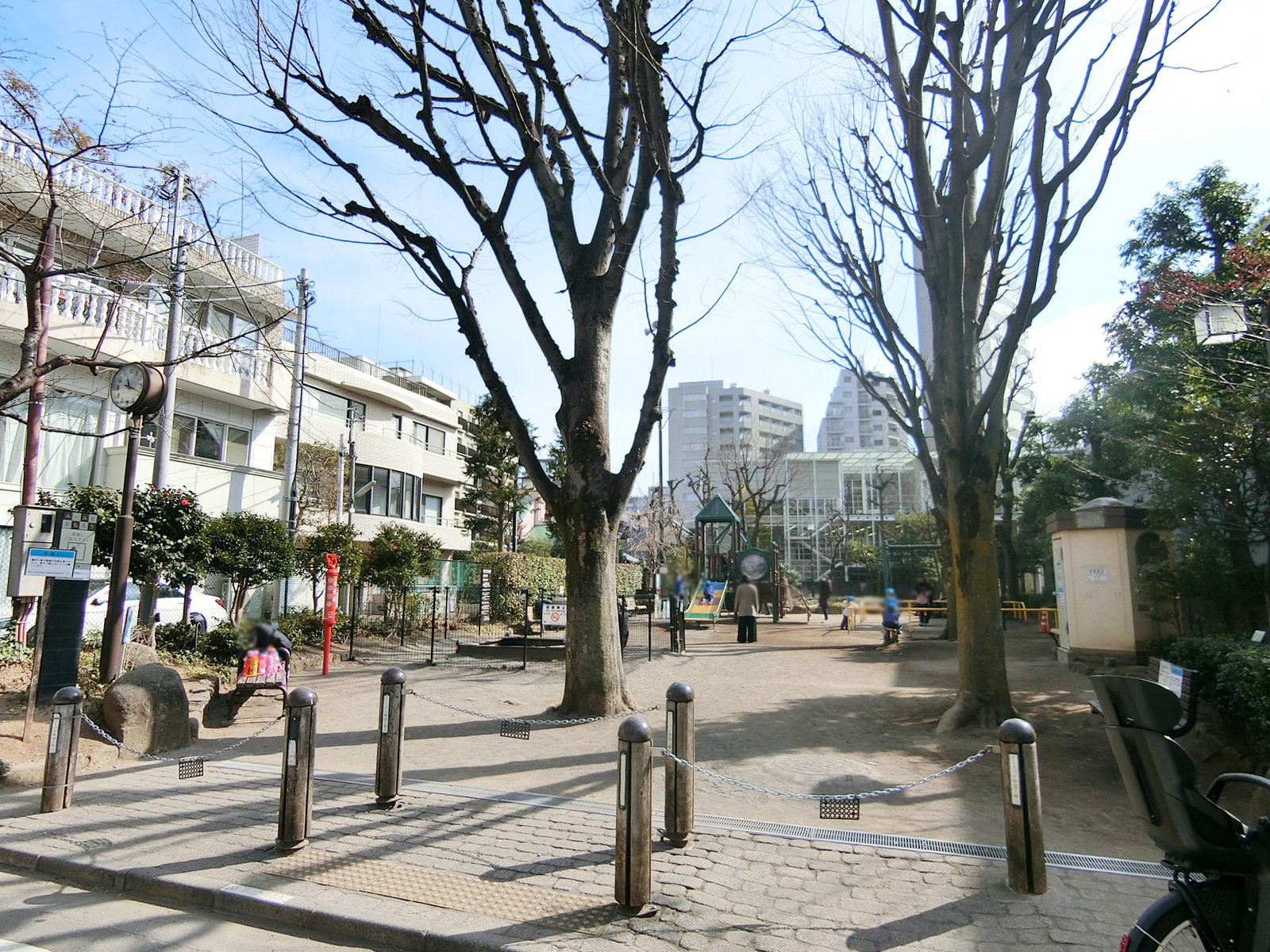 徒歩2分の南青山六丁目児童遊園