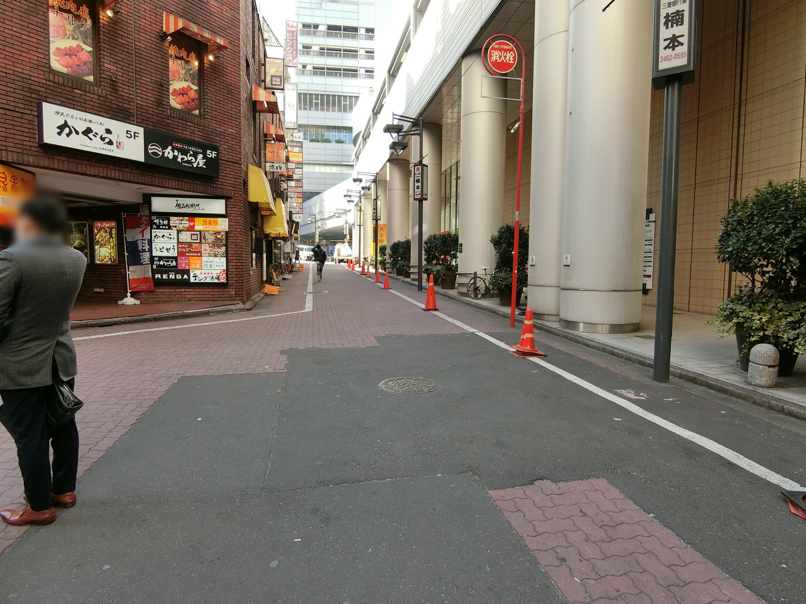 前面のウェーブ通り