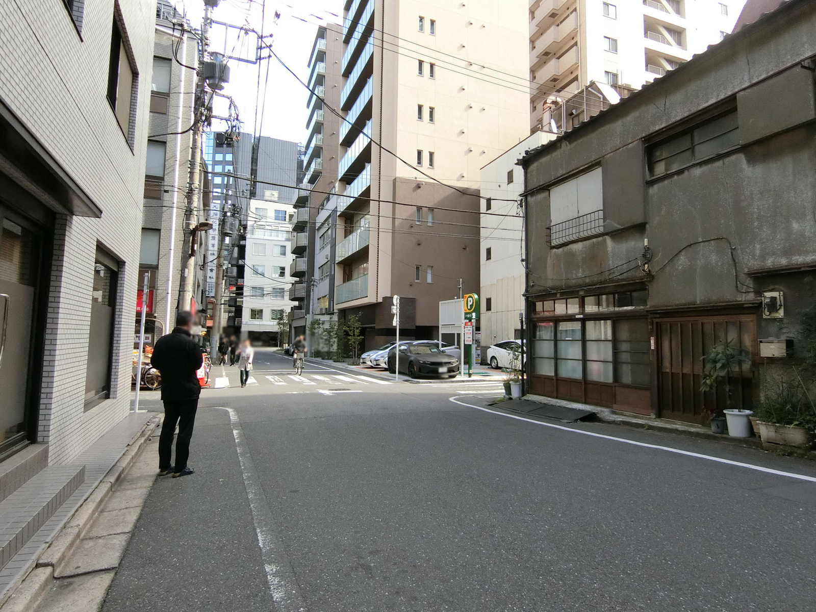 九段勧業ビル前面の通り