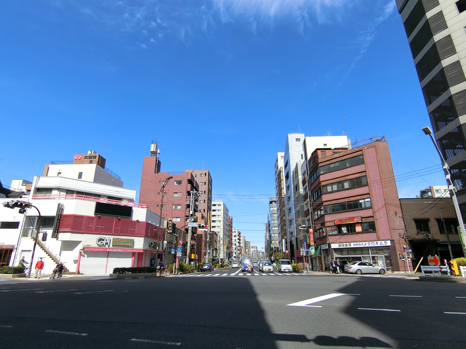 付近の蔵前四丁目交差点