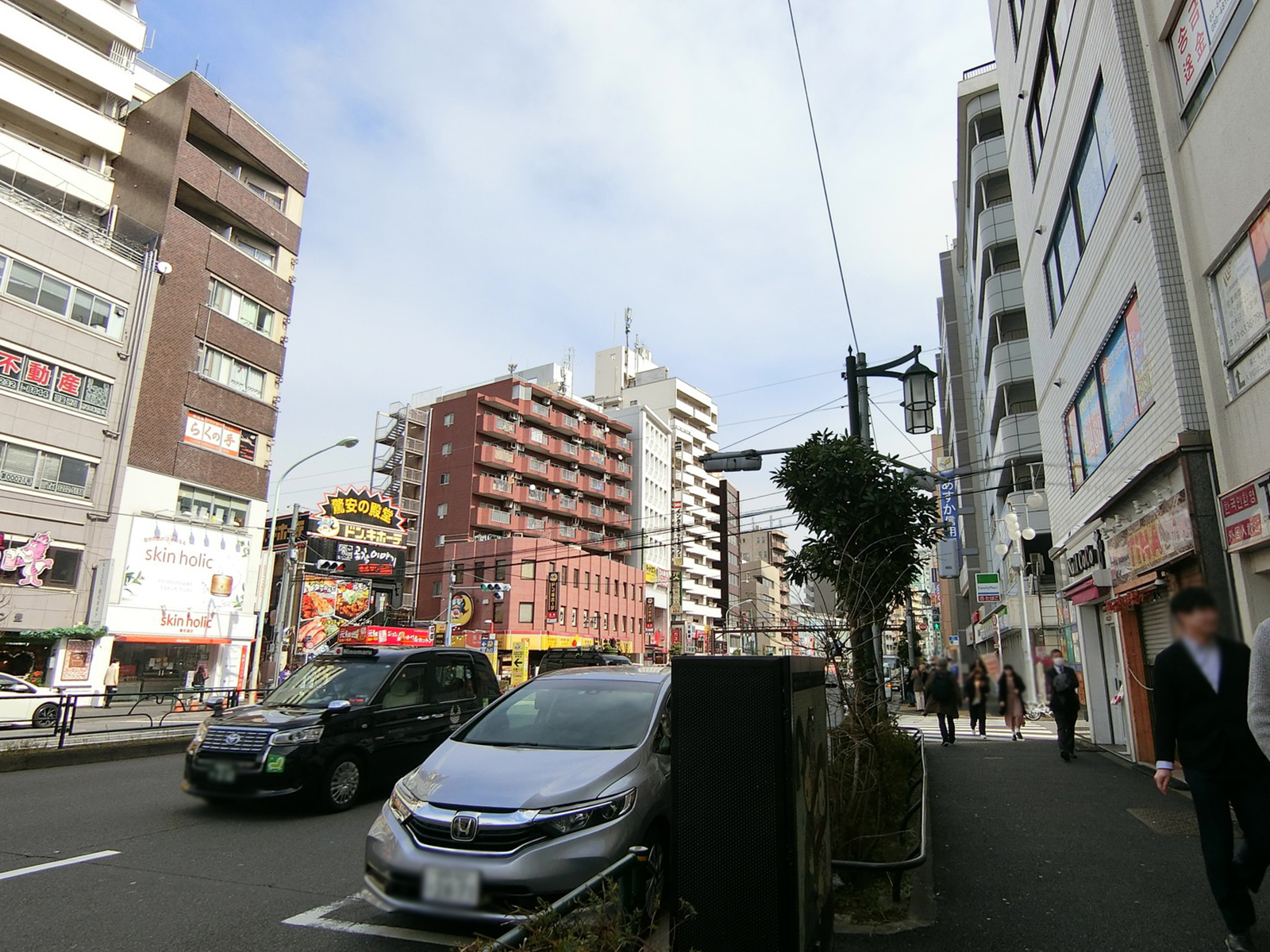 第2下村ビル前面の通り