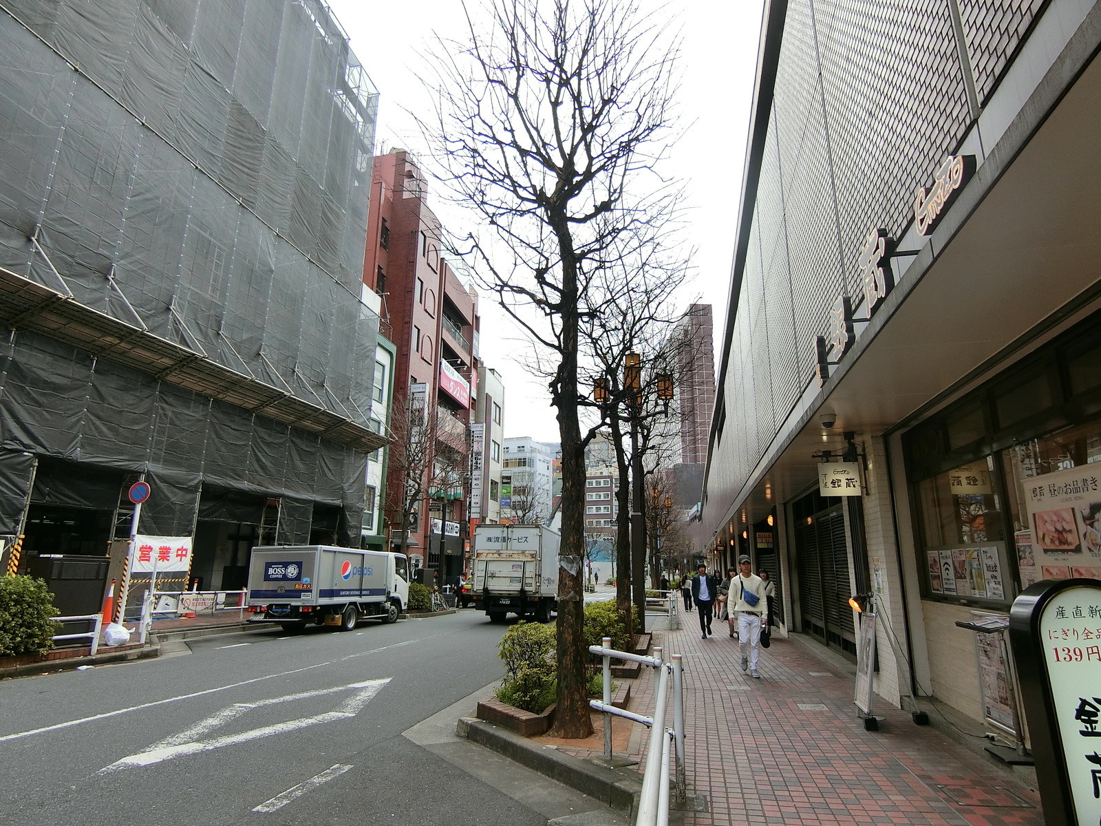 千代田ビル前面の通り